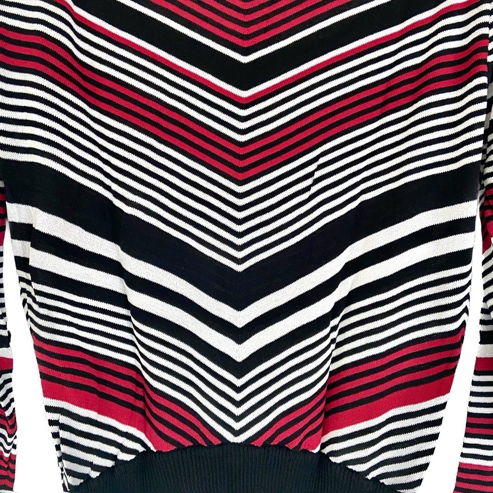 VINTAGE APART Impressions Red/Black/ White Chevron Knit Sweater - Picture 5 of 8